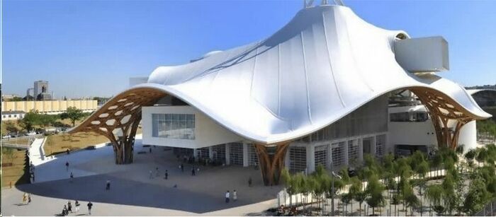 centrepompidou_haupteingang.jpg centrepompidou_haupteingang.jpg